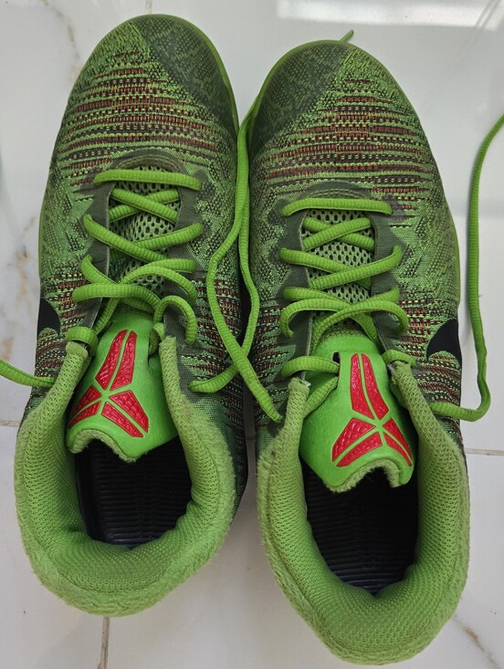 NIKE KOBE Low Mamba Rage Grinch Size 8 Mens